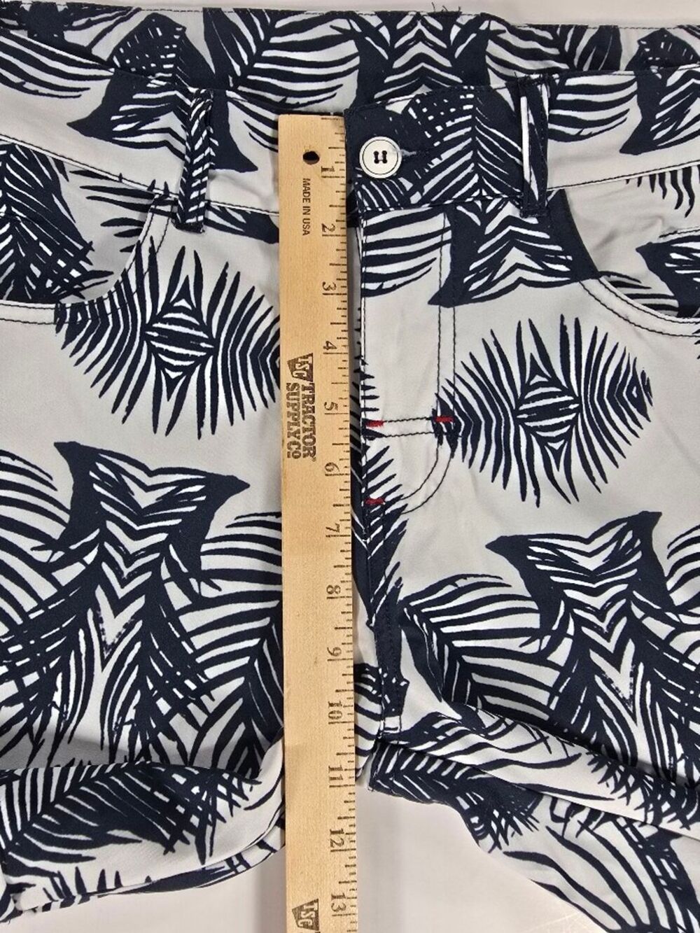 Andrew Christian California Collection Blue White Tropical Leaf Shorts Mens 32 - Picture 8 of 9